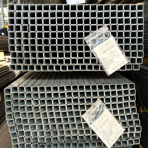 Труба электросварная прямошовная квадратная 15х15х1,5